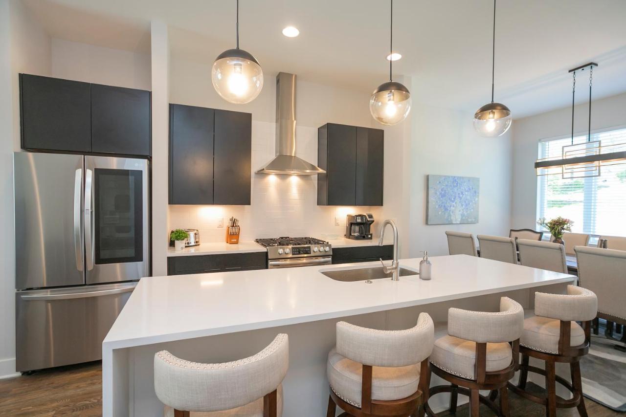 Luxury Townhome Skyline Views Mins To Dt Nashville Extérieur photo