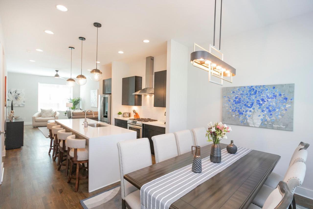 Luxury Townhome Skyline Views Mins To Dt Nashville Extérieur photo