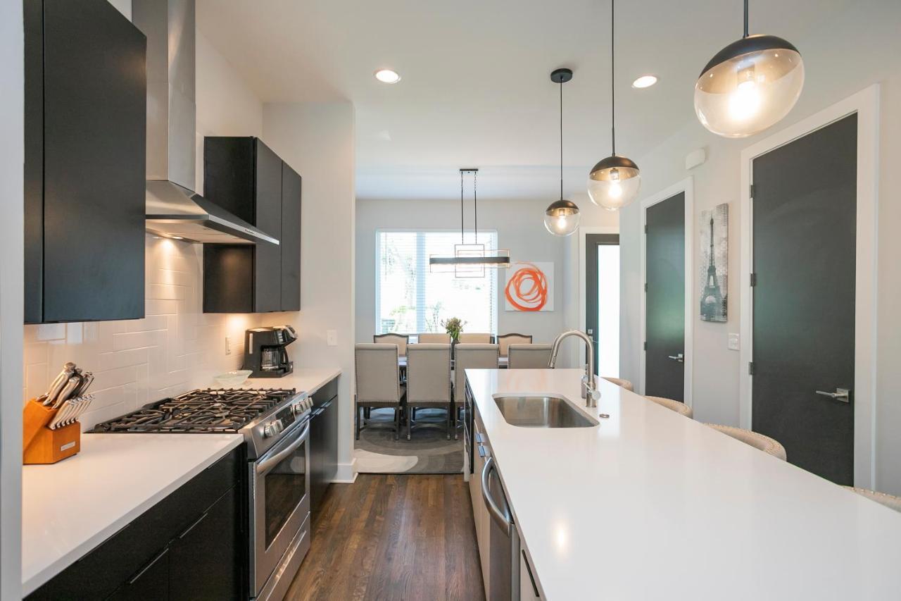 Luxury Townhome Skyline Views Mins To Dt Nashville Extérieur photo