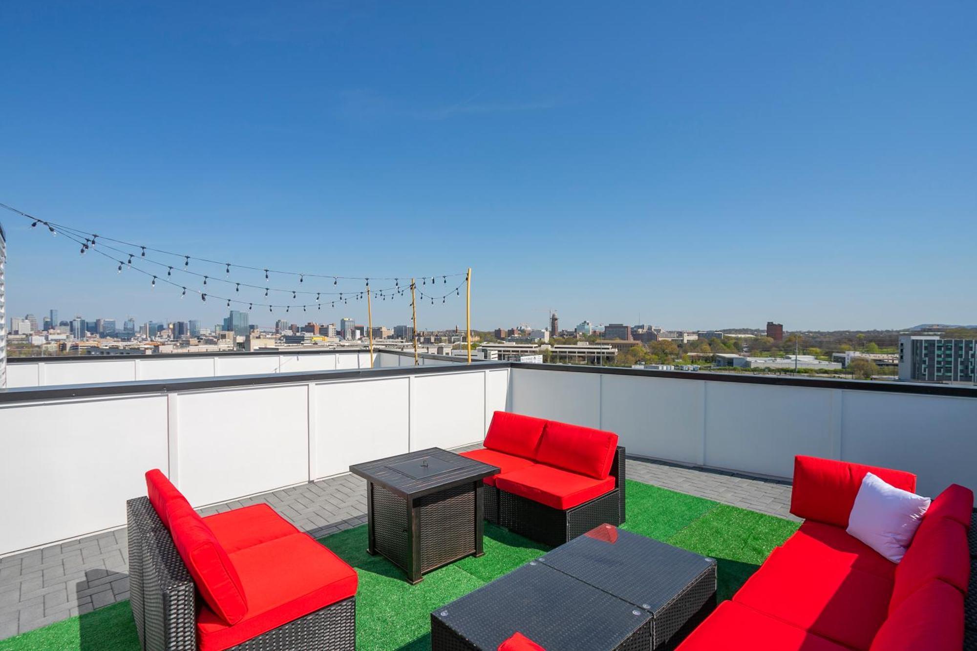 Luxury Townhome Skyline Views Mins To Dt Nashville Extérieur photo