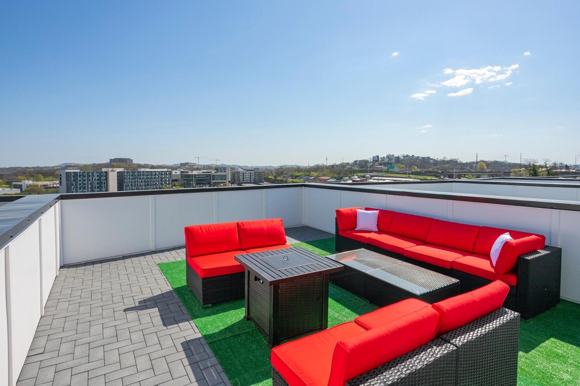 Luxury Townhome Skyline Views Mins To Dt Nashville Extérieur photo