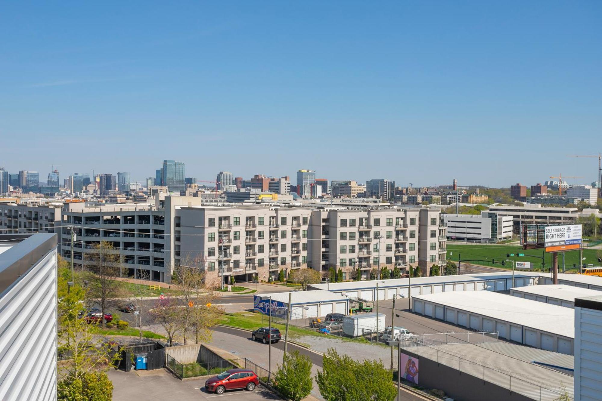 Luxury Townhome Skyline Views Mins To Dt Nashville Extérieur photo