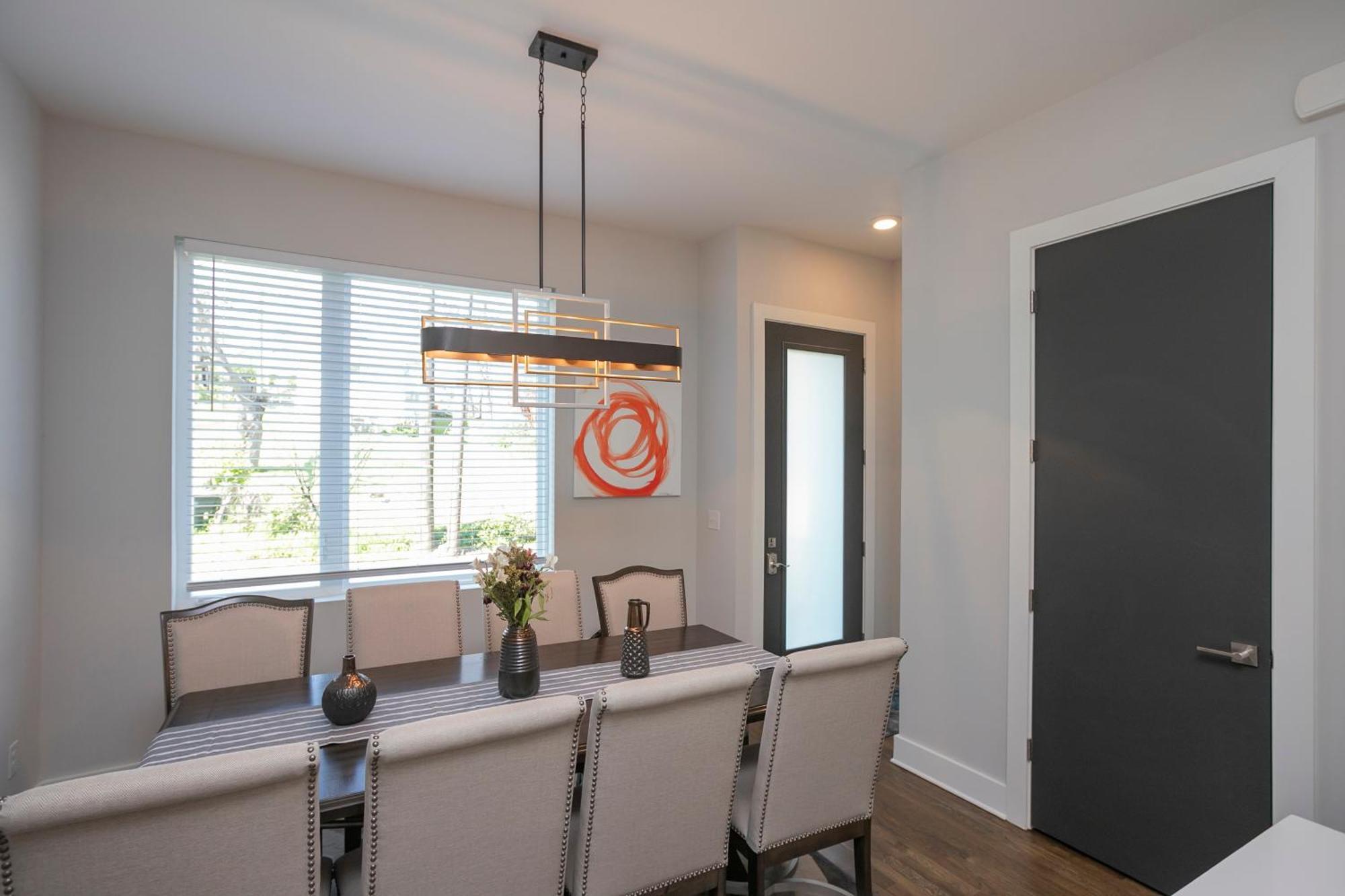Luxury Townhome Skyline Views Mins To Dt Nashville Extérieur photo