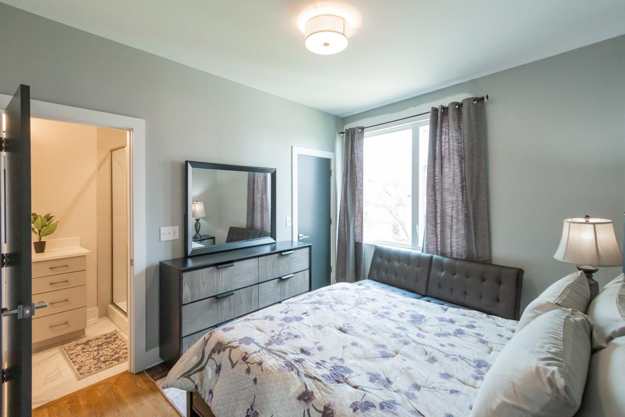 Luxury Townhome Skyline Views Mins To Dt Nashville Extérieur photo